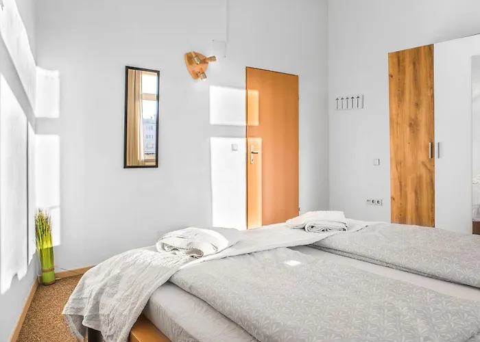 Διαμέρισμα Comfortable 2br Near Millennium Tower Ideal For Long